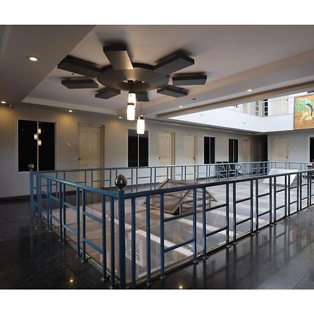 Hotel Collection O Ar Square Thrissur Esterno foto